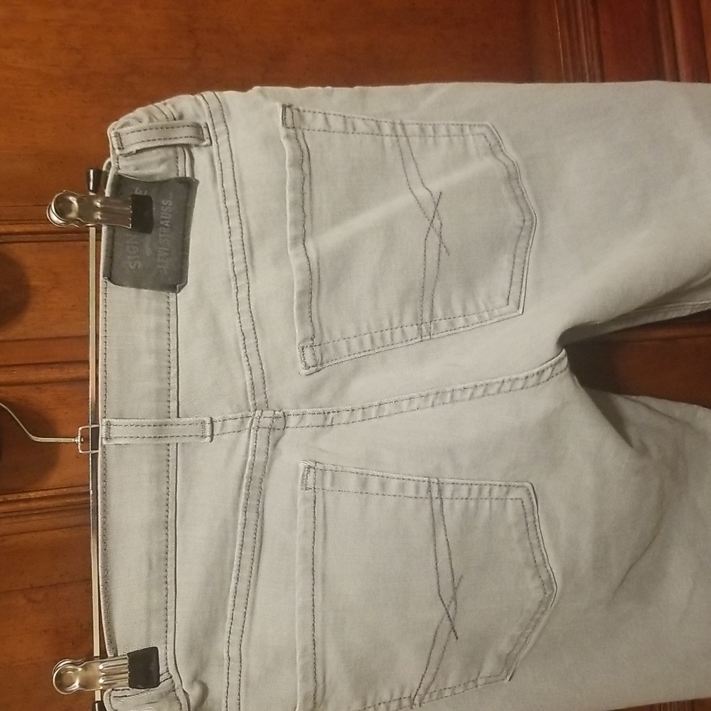 Jeans - Picture 2 of 3